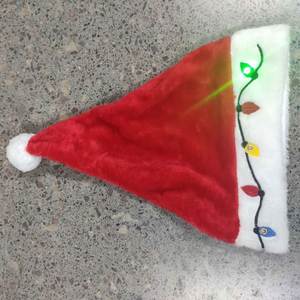Chapeau de Père Noël brodé sur mesure, accessoires de Noël en gros, chapeaux de Noël en peluche fantaisie avec éclairage LED - Product Image 4