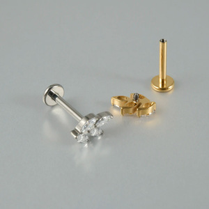 Piercing de lèvre et de cartilage en alliage G23, motif feuille de fleur, zircon, revêtement titane, avec filetage interne, bijoux de piercing tendance - Product Image 4