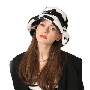 Chapeaux seau de pêcheur d'hiver avec logo personnalisé pour femmes, brodé en 3D, en <span class=keywords><strong>fausse</strong></span> <span class=keywords><strong>fourrure</strong></span> de lapin, nœuds léopard en peluche unis de haute qualité - Product Image 2