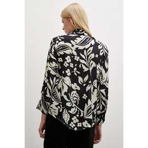 Elegante Camisa de Satén con Estampado Floral para Mujer, Blusa Negra con Botones para Uso Diario - Product Image 3