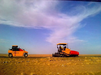 Compacteur à tambour simple robuste SSR300C, poids de travail 30000 kg, puissance 180 kW, pour le compactage des sols de base des autoroutes