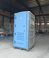Toilettes portables modernes en HDPE, sanitaires mobiles préfabriqués avec lavabo pour usage scolaire ou en cas d'urgence