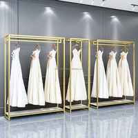 Décorations de boutique, présentoir de vêtements en métal doré, vitrine dorée, support pour robe de mariée