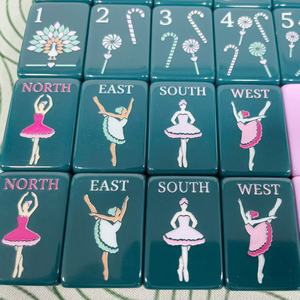 Ensemble de Mahjong Américain de Noël en Acrylique à Trois Couches de Luxe avec Faces Teal pour des Soirées de Jeu Familiales Élégantes - Product Image 4