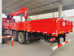 Camion-grue FAW 6x4 |   Cylindre hydraulique et boîte de vitesses Zoomlion fiables avec pompe et engrenage CLW pour une construction haute performance - Product Image 5