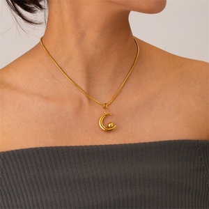 Collares Populares de Joyería Fina, Sencillos y Elegantes, con Colgante de Luna y Cuentas de Acero Inoxidable Chapado en Oro de 18k - Product Image 5
