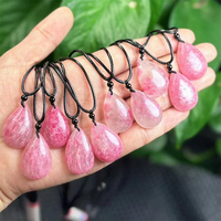 Collier Pendentif en Cristal Naturel Guérisseur Fait Main avec Cordon en Cuir et Pierres Précieuses pour Femmes et Hommes, Bijou Spirituel, Cadeau