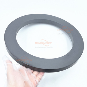 Grande anello ceramico in carburo di boro resistente ad alta pressione B4C - Product Image 1