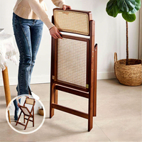Chaise de salle à manger pliante en rotin massif de style minimaliste avec dossier et pieds en bambou, design moderne, utilisation intérieure/extérieure pour l'ameublement de la maison