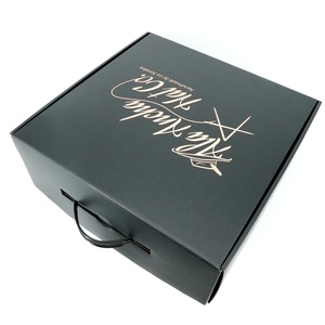 Logotipo personalizado de cartón plegable sombrero de béisbol embalaje caja de regalo sombrero negro caja de envío con asa - Product Image 6