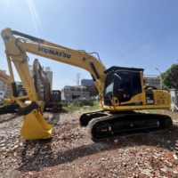 Excavatrice d'occasion Komatsu PC200 à prix avantageux, moteur d'origine japonais, boîte de vitesses, benne, à vendre