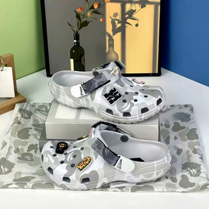 Sabots classiques respirants pour hommes, chaussures à enfiler ajourées, antidérapantes, résistantes à l'eau, pour la plage, l'extérieur, le quotidien, toutes saisons, tendance - Product Image 3