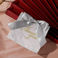 Vente en gros Sac cadeau de remerciement pliable Petite boîte en papier design à la mode Boîtes de faveur de mariage personnalisées, luxueuses et imprimées
