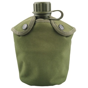 Bouteille d'eau en polyester vert écologique pour le camping en plein air, gourde de sport avec pochette - Product Image 1