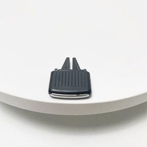 1KD819728 es adecuado para las aletas de ventilación del Volkswagen Sagitar más antiguos (06-11). - Product Image 3