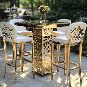 モダンなバーテーブルと椅子のセット ホテルのダイニング家具 背の高い北欧風メタルと豪華なゴールドのカクテルバー - Product Image 1