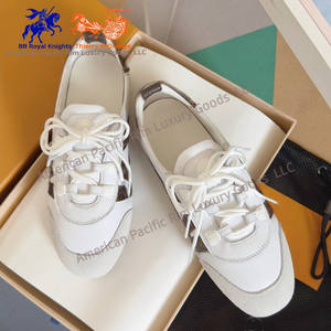 Sneakerina Series Chaussures pour Couples Baskets Ballerines Dexter Chaussures Plates Décontractées en Cuir de Vachette Daim à Lacets - Product Image 5