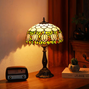 Lámpara de mesa <span class=keywords><strong>Tiffany</strong></span> moderna hecha a mano con patrón de tulipán Simple, cúpula de vidrieras, Base de bombilla E26 para lectura de oficina en casa - Product Image 5