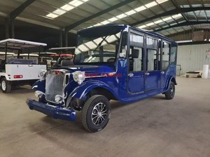 Elegancia Atemporal: Explore Nuestra Gama de Autos Clásicos de 8 Plazas en Venta, Perfectos para Viajes y Ocasiones Especiales - Product Image 4