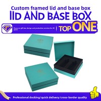 Scatole Regalo Aziendali Personalizzate con Coperchio e Base Quadrati, Stampa in Oro, Disponibili in Piccole Quantità