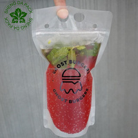 Vente en gros de sachets de boisson en plastique transparent coréen personnalisés de 350 ml et 500 ml avec pailles