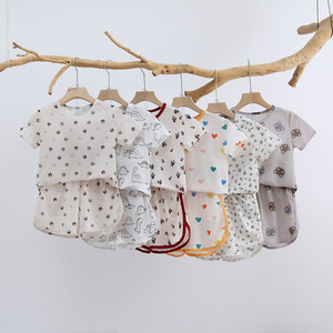 Ropa <span class=keywords><strong>de</strong></span> Casa <span class=keywords><strong>de</strong></span> seda helada <span class=keywords><strong>de</strong></span> verano <span class=keywords><strong>para</strong></span> hombres y niños, pantalones cortos separados <span class=keywords><strong>de</strong></span> manga corta, conjunto <span class=keywords><strong>de</strong></span> ropa <span class=keywords><strong>de</strong></span> aire acondicionado con estampado <span class=keywords><strong>de</strong></span> dibujos animados - Product Image 1