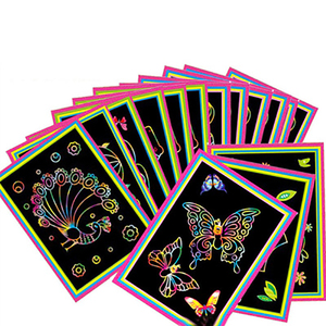 Mignon <span class=keywords><strong>Bande</strong></span> <span class=keywords><strong>Dessinée</strong></span> Graffiti Ce <span class=keywords><strong>Maternelle</strong></span> Cadeau Peinture À La Main Papier à Gratter Enfants Bricolage Gratter Peinture - Product Image 5