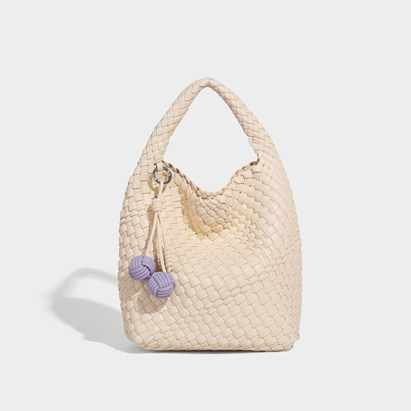 เหลืองอ่อน