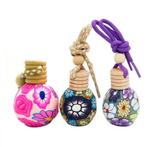 Bouteilles diffuseurs de parfum vides en argile polymère de 8 ml et 10 ml, pendentifs suspendus pour voiture - Product Image 1