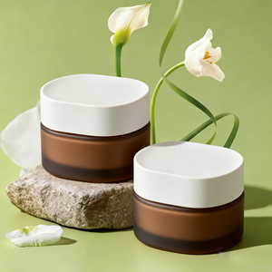 Ensemble d'emballages cosmétiques monolithiques : Bouteille de lotion en verre de luxe à capuchon arche, flacon pompe, ensemble cosmétique à paroi épaisse, vente en gros, logo personnalisé - Product Image 3
