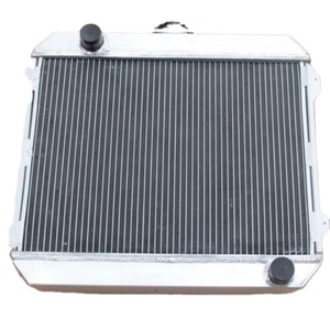 หม้อน้ำอลูมิเนียมคุณภาพสูงสำหรับรถดัทสัน 720 710 610 510 ซีรีส์ L20B สแตนซ่า - Product Image 1