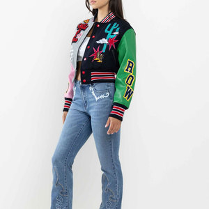 Veste universitaire pour femme fabriquée en usine, modèle de qualité supérieure, pour l'hiver, en toile imprimée élégante, respirante, séchage rapide, idéale pour l'extérieur - Product Image 5