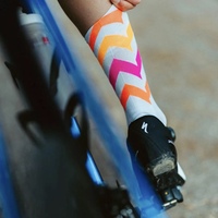 Chaussettes de cyclisme anti-ampoules personnalisées, chaussettes de course à pied respirantes avec logo personnalisé, acceptant la conception sur mesure