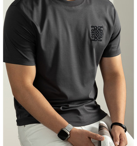 Camiseta <span class=keywords><strong>de</strong></span> Manga Corta para Hombre, Algodón Doble Mercerizado con Amoníaco Líquido, Logotipo OEM, Estilo 80s, Verano, Lujo, Bordado en Contraste - Product Image 1