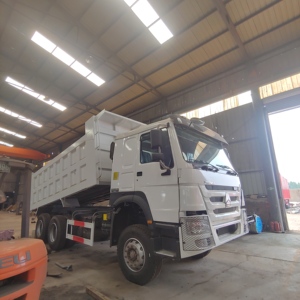 รถบรรทุกซิโนทรัค รุ่นใหม่ 6x4 10 ล้อ ฮาวเวอร์ รถดัมพ์ ยูโร 3 กล้องมองหลัง 360 องศา ความจุ 31-40 ตัน เกียร์ FAST หน้าจอสัมผัส แอร์ - Product Image 5