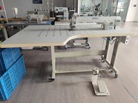 QS-9895-D4-560 Machine à coudre industrielle à point noué à aiguille unique à bras long avec extracteur Auto Trimmer 85cm