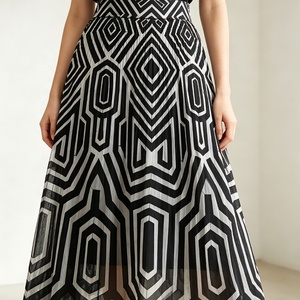 Tissu en maille double couche découpé au laser, motif géométrique noir et blanc, combinaison de crêpe et de maille, matière pour vêtements de mode - Product Image 5