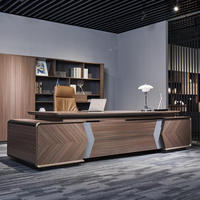 Bureau de direction de luxe, bureau de direction haut de gamme avec plateau laqué, armoire latérale, bureau de direction moderne et simple pour le président ou le directeur