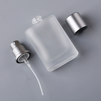 Flacon de parfum en verre de luxe 30ml 50ml 100ml avec bouchon à vis et pulvérisateur en aluminium, transparent ou givré, logo personnalisé