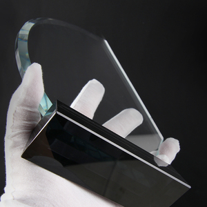 Prix de coupe de trophée en cristal vierge simple avec base noire <span class=keywords><strong>Plaque</strong></span> et trophée en cristal transparent de conception personnalisée de haute qualité - Product Image 6