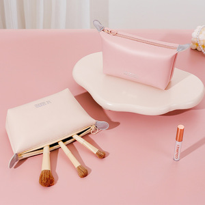 Runhui Fashion PU <b>Makeup</b> Bag Large Capacity Cosmetic Storage Bag Portable Travel <b>Case</b> Solid Color - Product Image 4