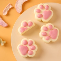 Gâteau mousse végétalien luxueux au goût pêche blanche, fondant instantanément dans la bouche, en boîte/sachet
