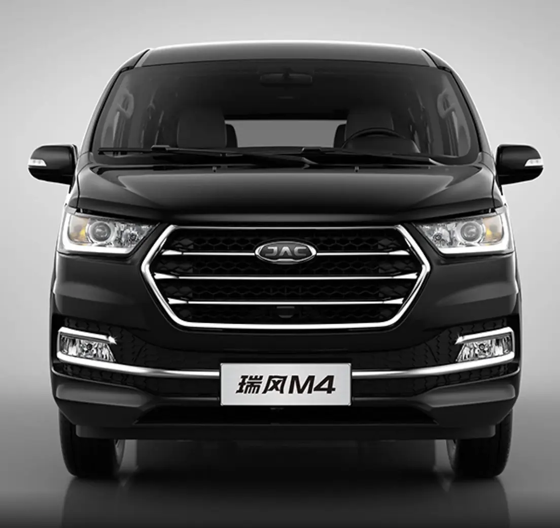 Big Space China produces JAC Refine M4 medium and large MPV household gasoline driver moving shift automatic transmission car