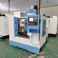 Centre d'usinage vertical 3 axes haute précision XH7126 Système Fanuc Broche BT40 Vitesse de rotation automatique simple moyenne