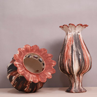Vase en céramique de style Wabi Sabi, design moderne et créatif, peint à la main, avec blocs de couleur, ornement décoratif