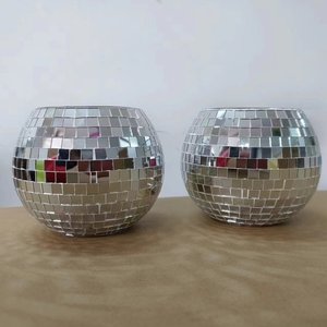 Jardinière élégante en forme de boule Disco, vase à fleurs en mosaïque argenté ou porte-lampe à thé pour déco maison ou bureau - Product Image 2
