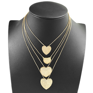 Collier Cœur Micro-Pavé en Zircon Cubique Plaqué Or, Pendentif Cœur Grande et Petite Taille, Chaîne Quotidienne pour Superposition, Vente en Gros - Product Image 3