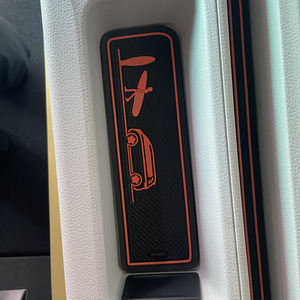 Sottobicchiere portabicchieri per auto in gomma per Volkswagen VW ID. <span class=keywords><strong>Buzz</strong></span> ID <span class=keywords><strong>Buzz</strong></span> 2022 2023 accessori auto tappetino tazza auto - Product Image 4