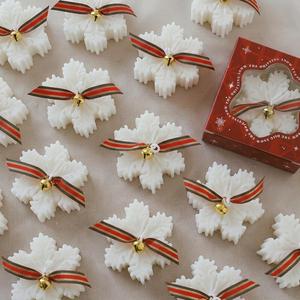 Vela Aromática de Cera de Soya con Aroma a Copo de Nieve Navideño, Material Seguro para la Llama, para Regalo de Navidad, Recuerdo, Centro de Mesa - Product Image 4