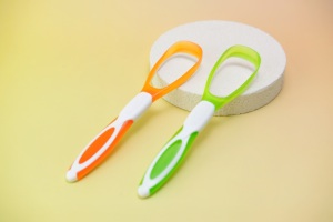 <span class=keywords><strong>Limpiador</strong></span> <span class=keywords><strong>de</strong></span> <span class=keywords><strong>Lengua</strong></span> <span class=keywords><strong>de</strong></span> Silicona Suave para Niños, Libre <span class=keywords><strong>de</strong></span> BPA, Raspador <span class=keywords><strong>de</strong></span> <span class=keywords><strong>Lengua</strong></span> <span class=keywords><strong>de</strong></span> Tamaño Pequeño para el Cuidado Bucal <span class=keywords><strong>de</strong></span> Niños Pequeños - Product Image 3